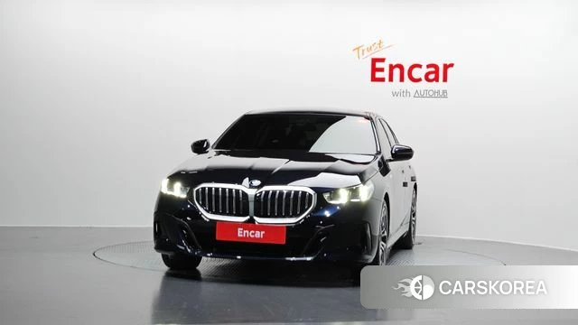 BMW 5 Series (G60) id 4177419 из Кореи 13