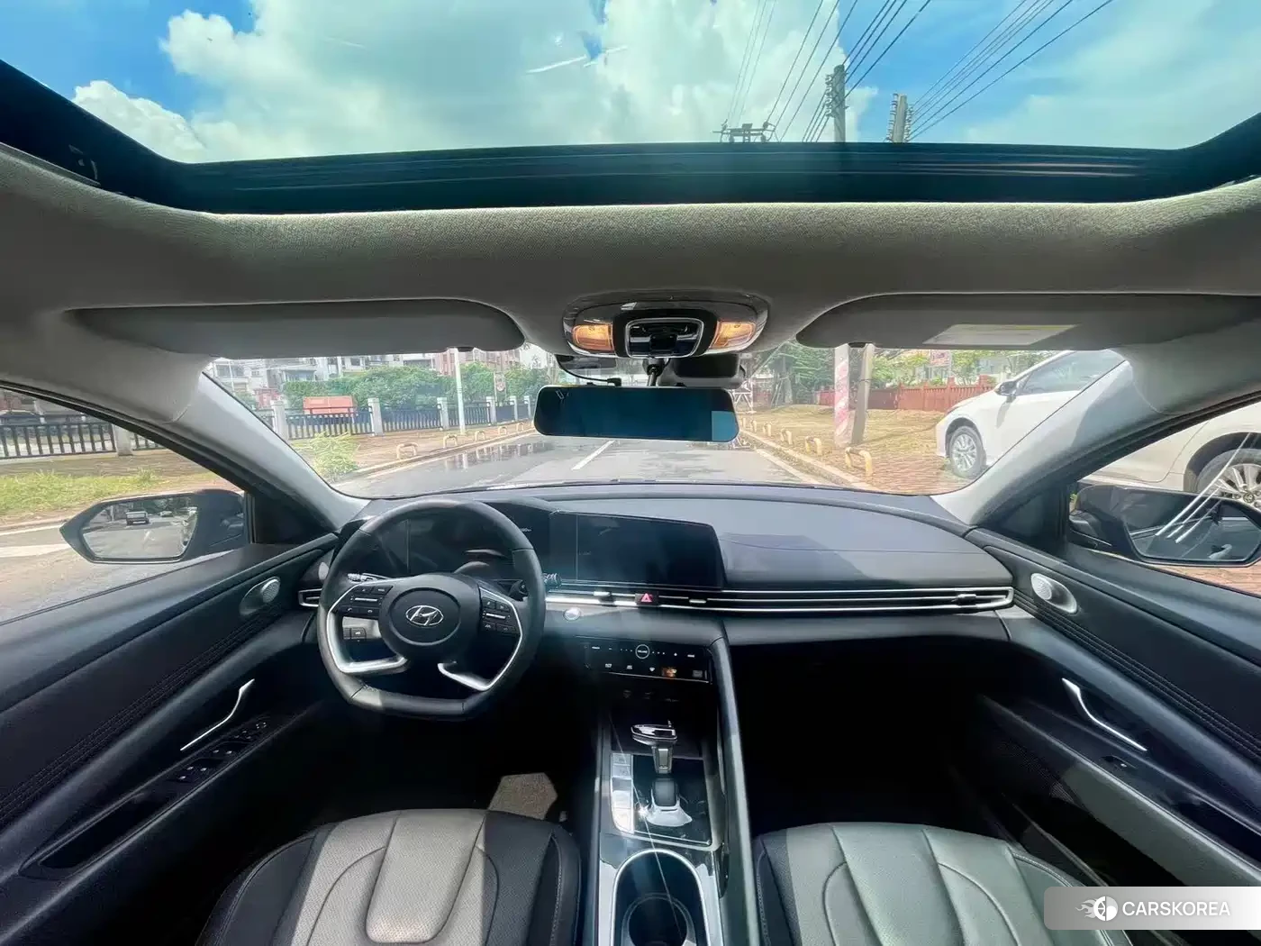 Hyundai Elantra 2023 Silver/gray из Китая, фото 3