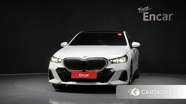 BMW 5 Series (G60) id 4017314 из Кореи 13