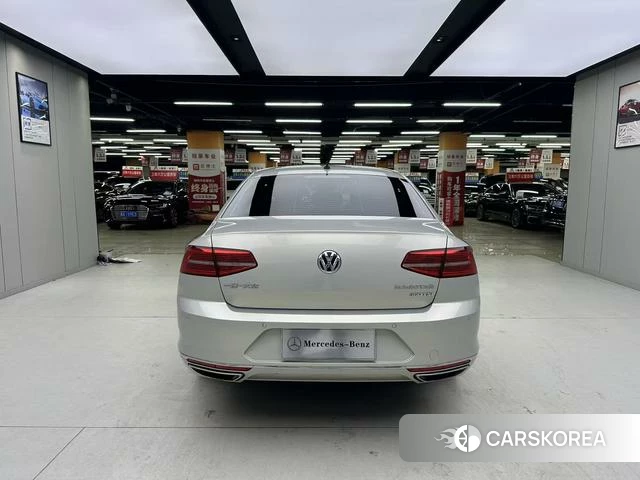 Volkswagen Magotan 2019 Желтый из Китая, фото 3