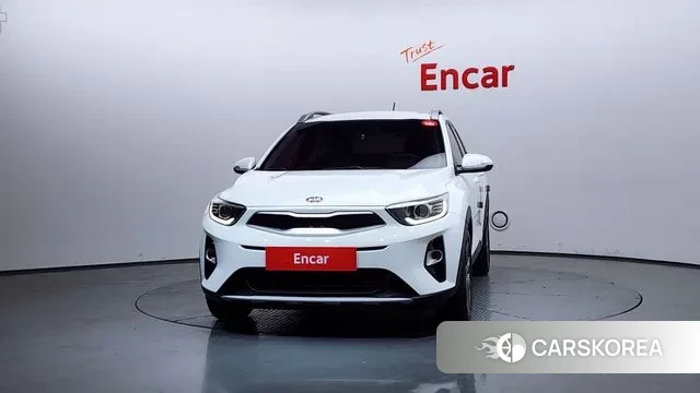 Kia Stonic id 3709446 из Кореи 13