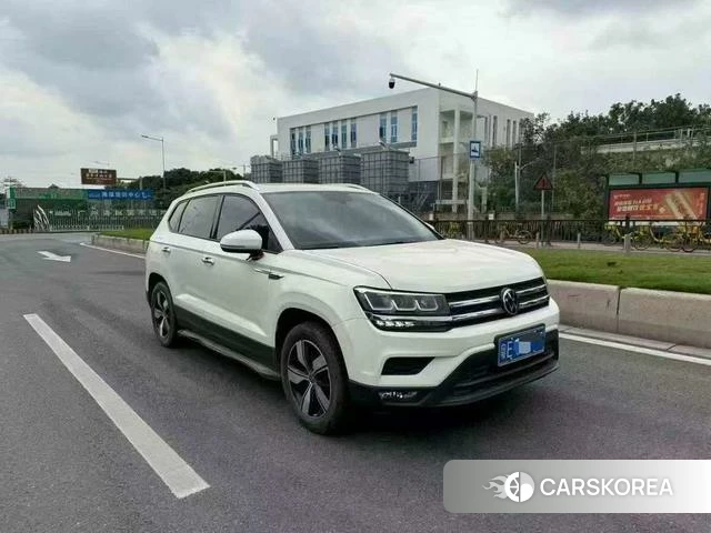 Volkswagen Tuyue 2022 Белый из Китая, фото 3