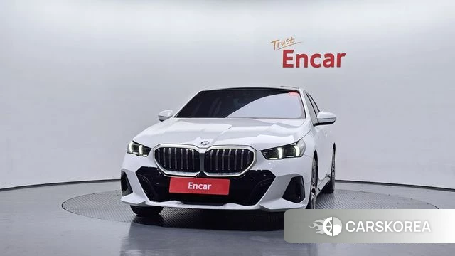 BMW 5 Series (G60) id 4302310 из Кореи 23