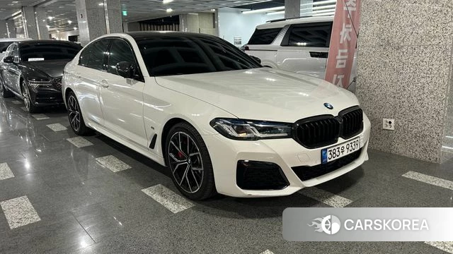 BMW 5 Series (G30) 2022 Белый из Кореи, фото 3