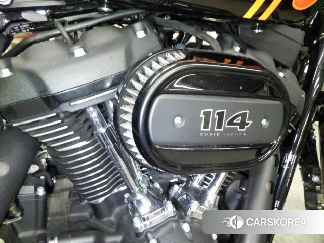 Engine photo