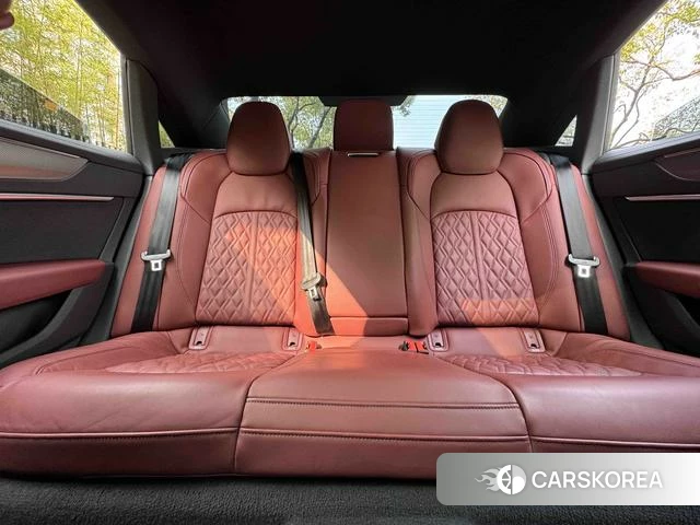 Audi A7L id 4265289 из Китая 13