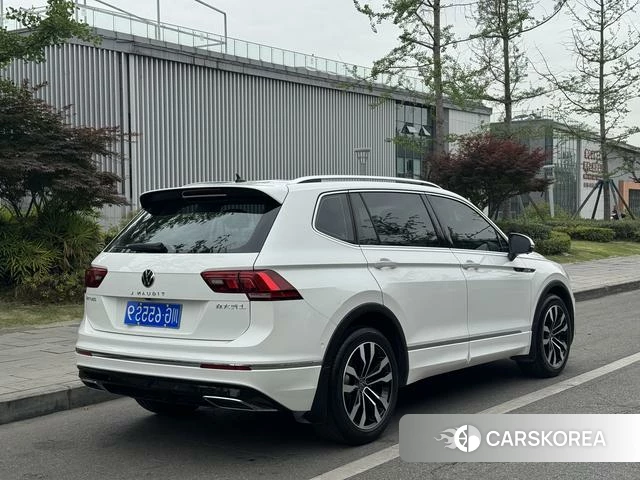 Volkswagen Tiguan L 2021 Белый из Китая, фото 3