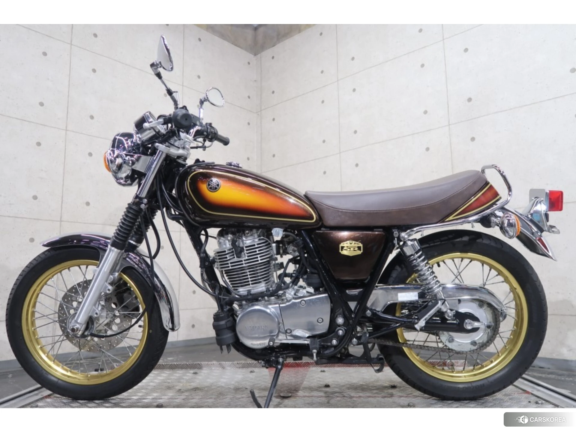 Yamaha SR 400 2019 из Японии, фото 3