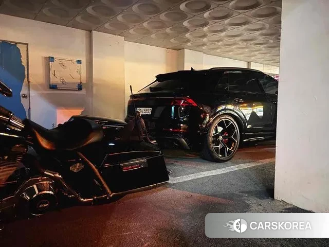 Audi RSQ8 (4M) id 3078927 из Кореи 13