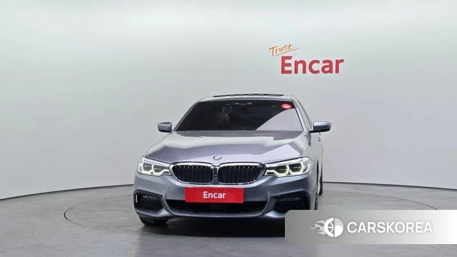 BMW 5 Series (G30) id 3820736 из Кореи 13