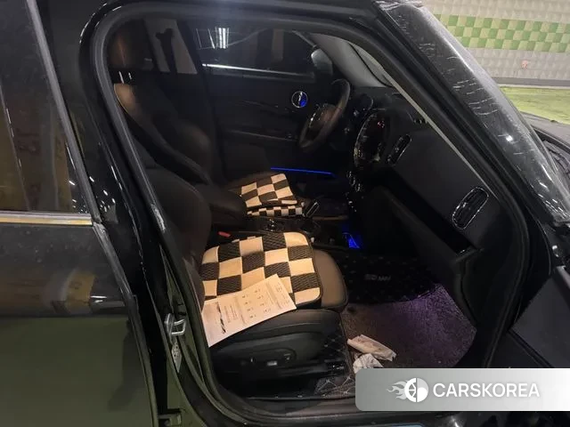 Mini Cooper Countryman 2023 Черный из Кореи, фото 3