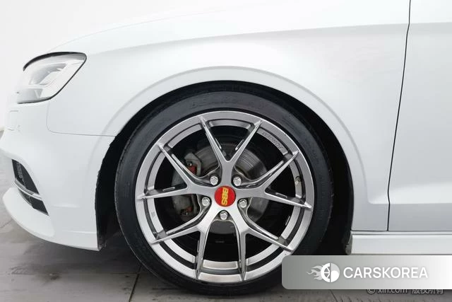 Audi A3 id 4210133 из Китая 17