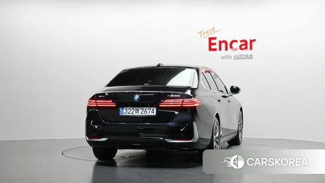 BMW 5 Series (G60) id 4623601 из Кореи 23
