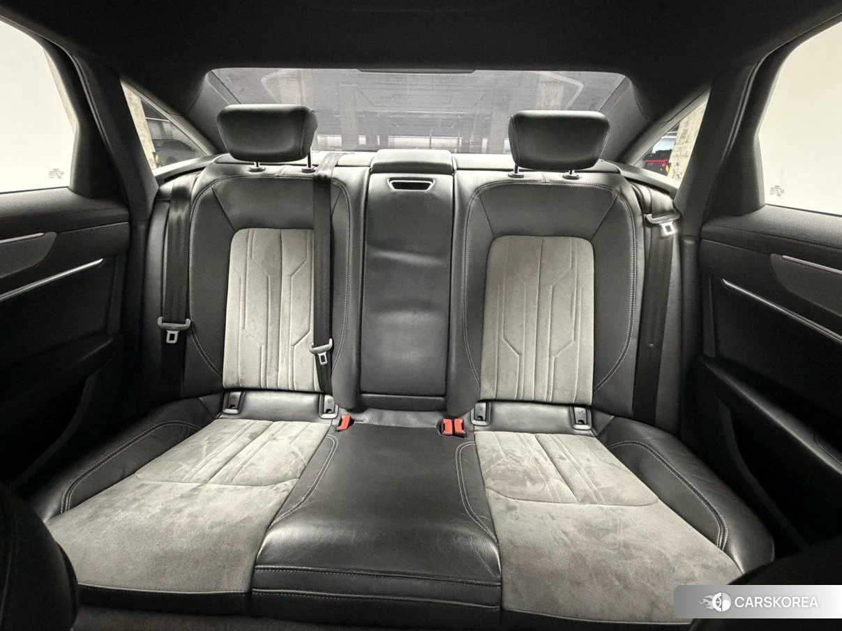 Audi A6L PHEV id 4452606 из Китая 10