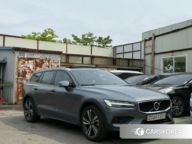 Volvo V60 Cross-Country 2nd Generation id 4310558 из Кореи 13