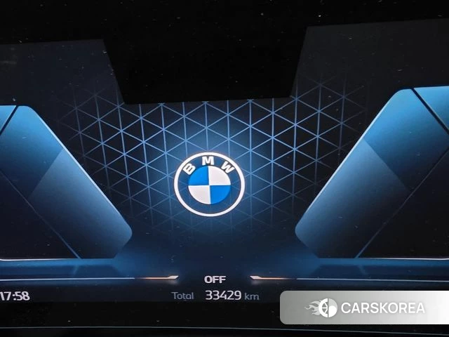 BMW 5 Series (G60) id 4934980 из Кореи 7