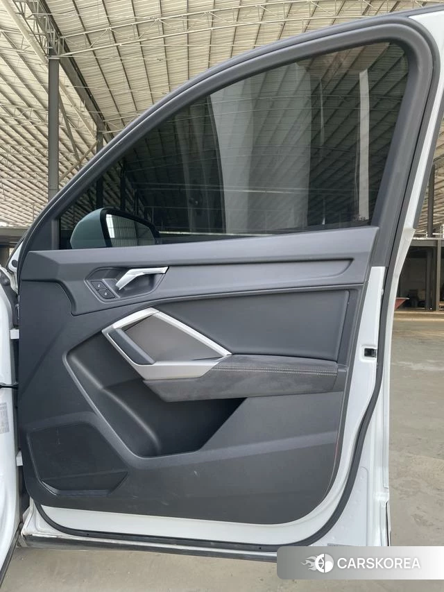 Audi Q3 id 4261470 из Китая 16
