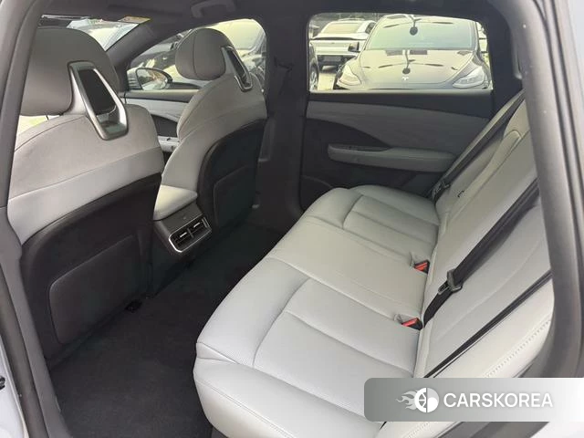 Nissan N7 2025 Серебристо-серый из Китая, фото 3