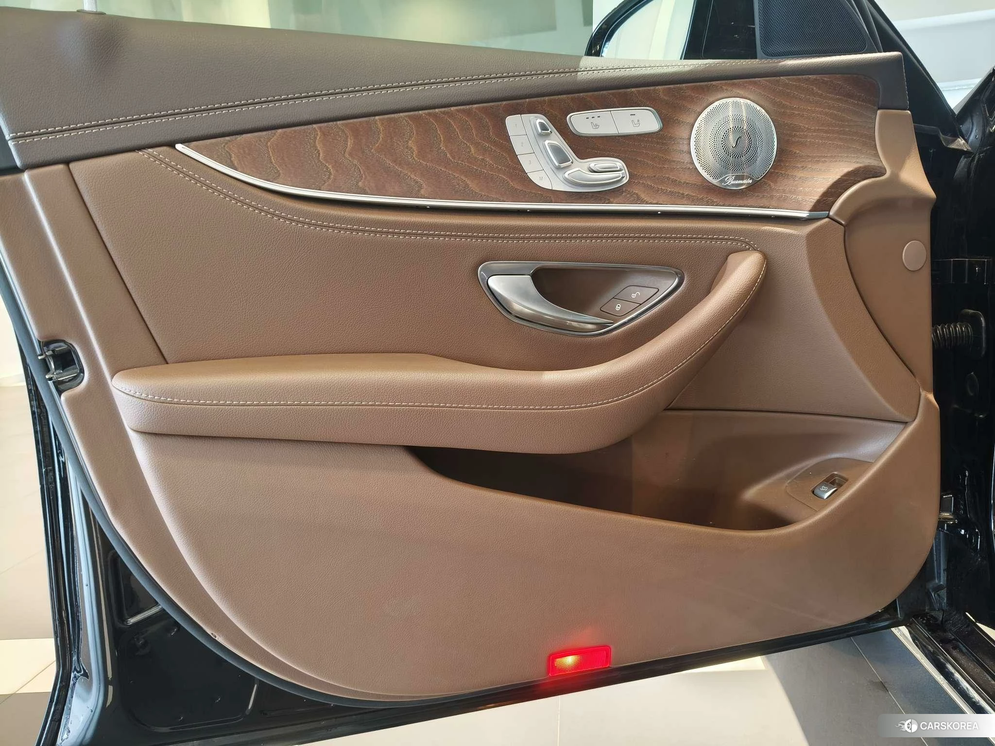 Mercedes-Benz E-class id 4452164 из Китая 10