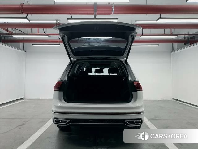 Volkswagen Tiguan L id 4261343 из Китая 13