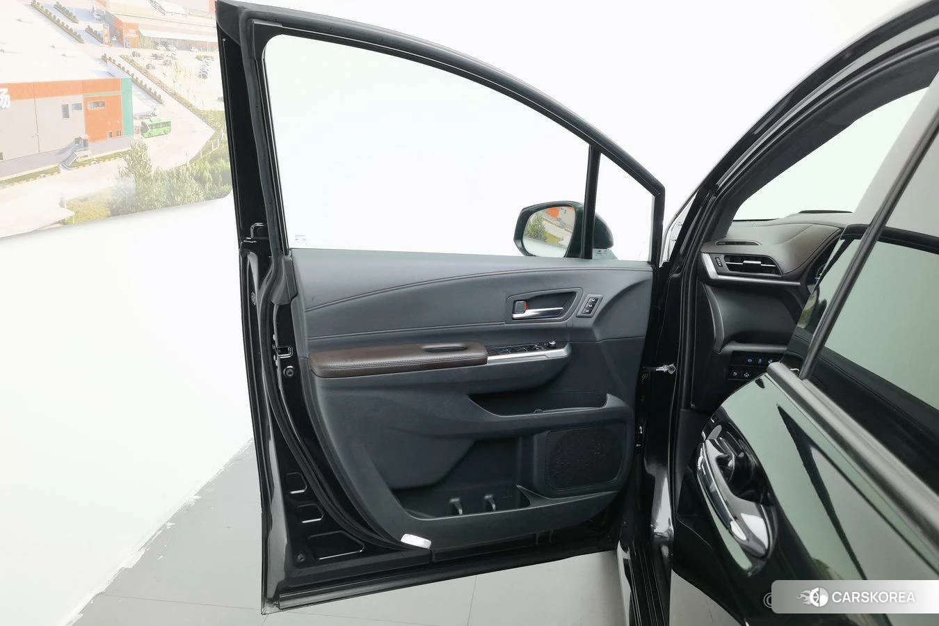 Toyota Sienna id 4437743 из Китая 17