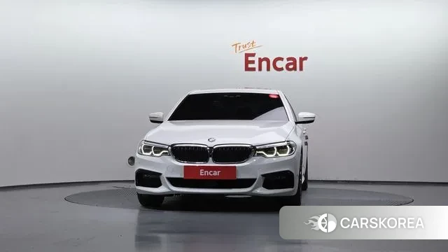 BMW 5 Series (G30) id 3433988 из Кореи 13