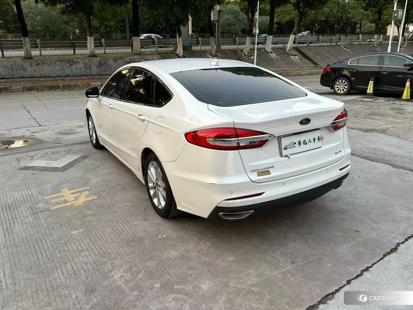 Ford Mondeo 2020 Белый из Китая, фото 3
