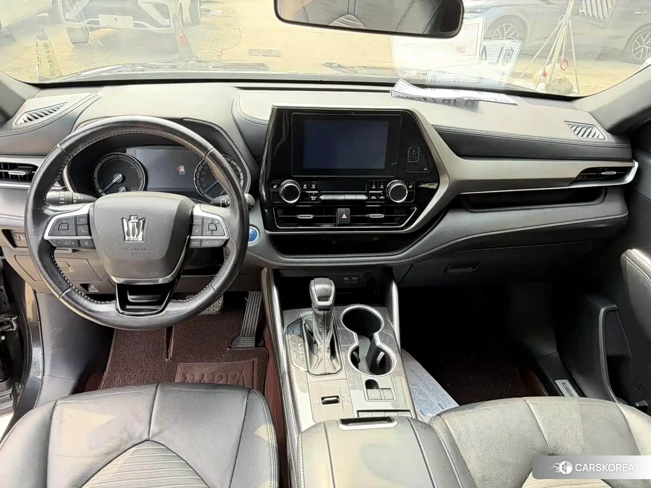 Toyota Crown 2022 Черный из Китая, фото 3