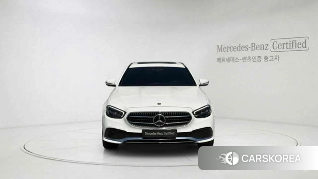 Mercedes-Benz E-Class W213 2022 Белый из Кореи, фото 6