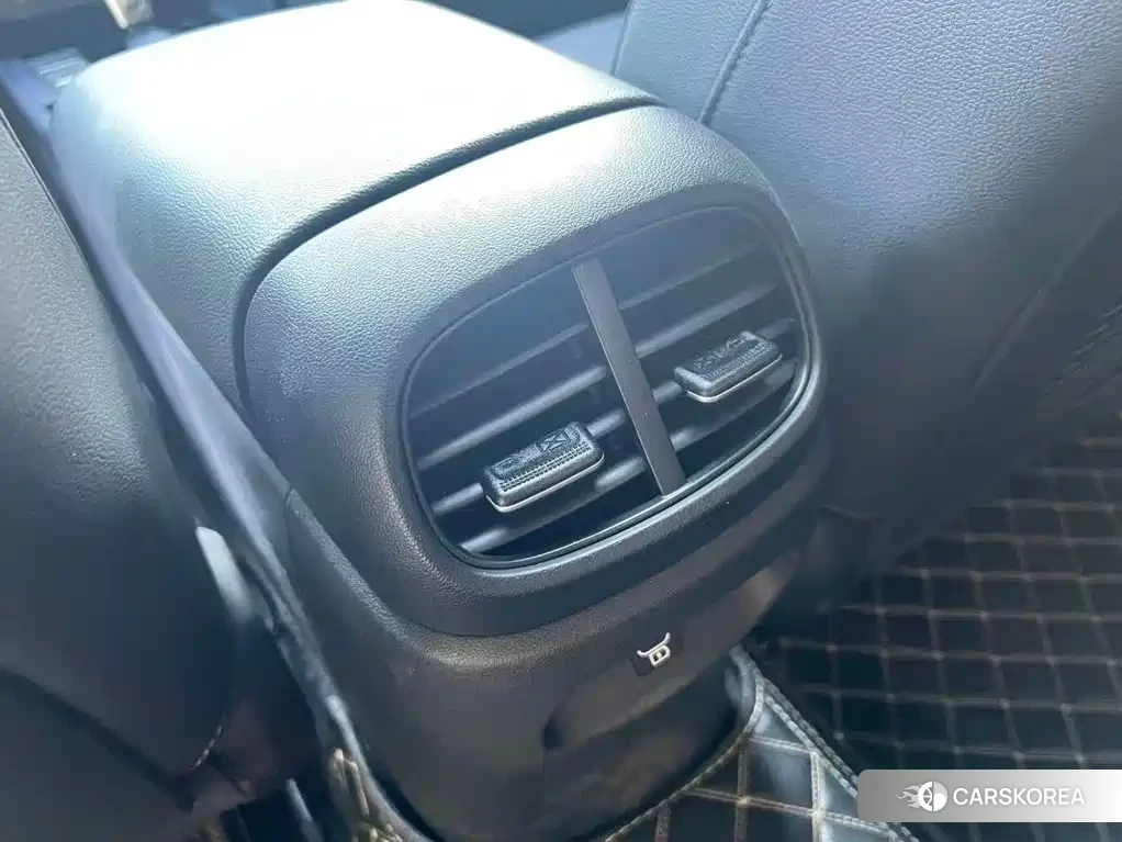 Hyundai Elantra 2023 Silver/gray из Китая, фото 6
