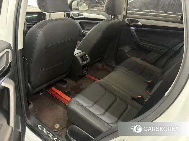 Volkswagen Tanyue 2022 Белый из Китая, фото 3