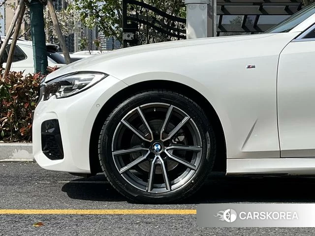 BMW 3 series id 4236322 из Китая 15