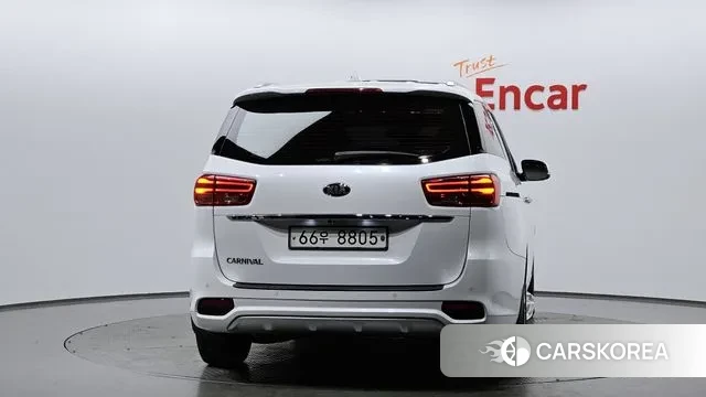 Kia The New Carnival id 3641412 из Кореи 13