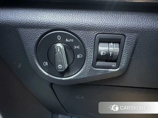 Volkswagen Bora 2024 Белый из Китая, фото 5