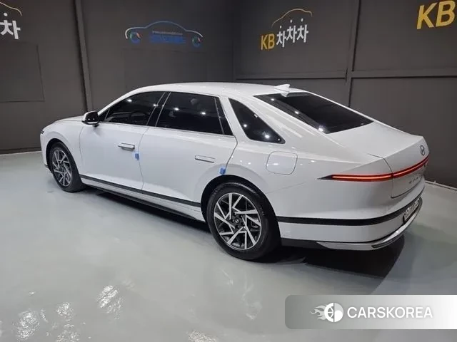 Hyundai Grandeur (GN7) id 3431819 из Кореи 13