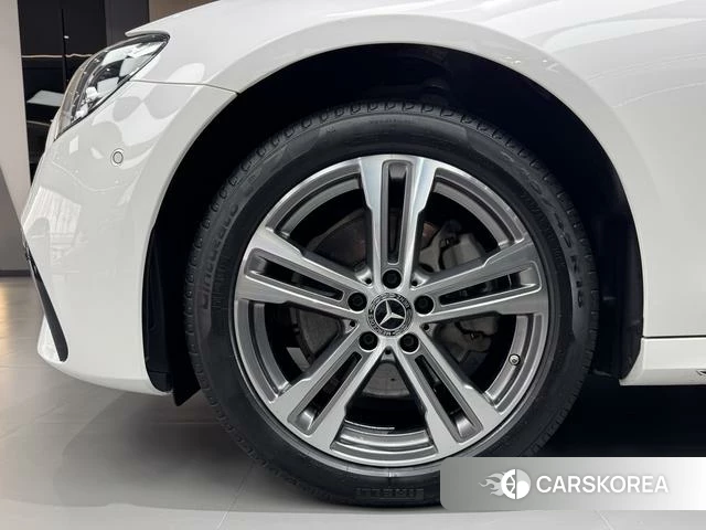 Mercedes-Benz E-class id 4209016 из Китая 13