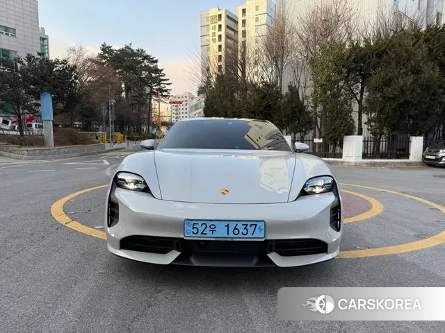 Porsche Taycan id 3695506 из Кореи 12