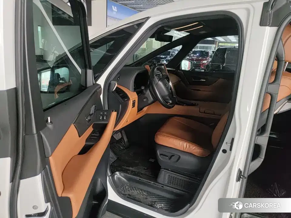 Toyota Vellfire 2025 Белый из Китая, фото 3