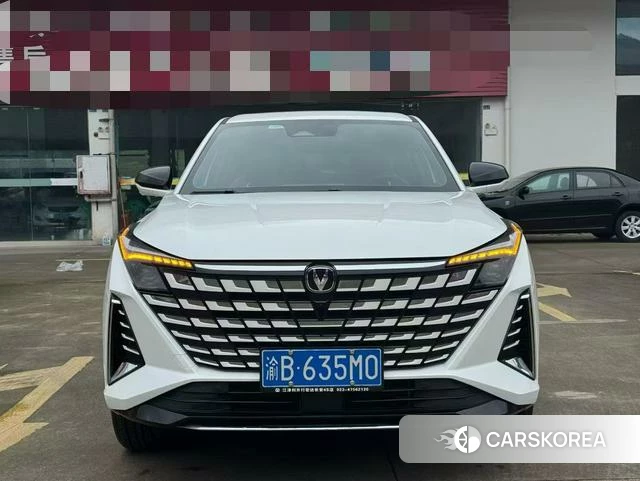 Chang'an UNI-Z 2025 Белый из Китая, фото 3