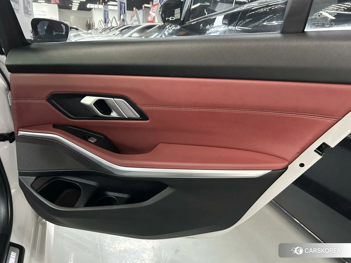 BMW 3 series id 4405904 из Китая 15
