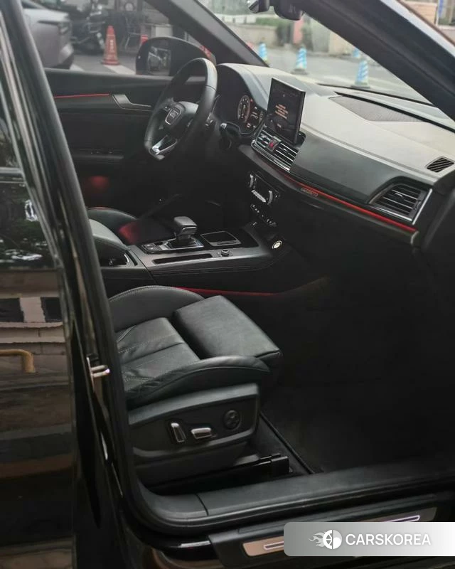 Audi Q5L 2024 Черный из Китая, фото 3