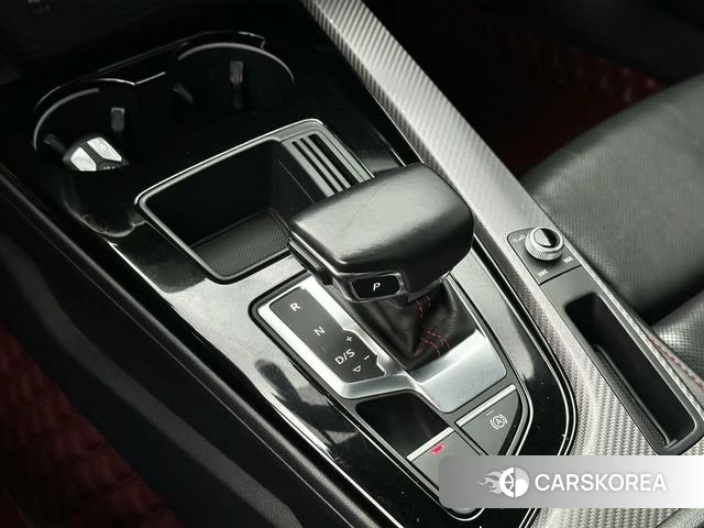 Audi A4L id 4278665 из Китая 13