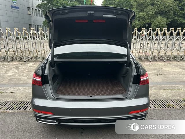 Audi A6L id 4400009 из Китая 13