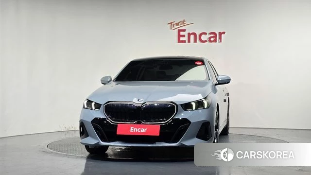BMW 5 Series (G60) id 4516251 из Кореи 23