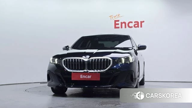 BMW 5 Series (G60) id 4480128 из Кореи 23