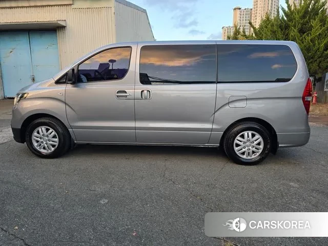 Hyundai The New Grand Starex id 3568290 из Кореи 13