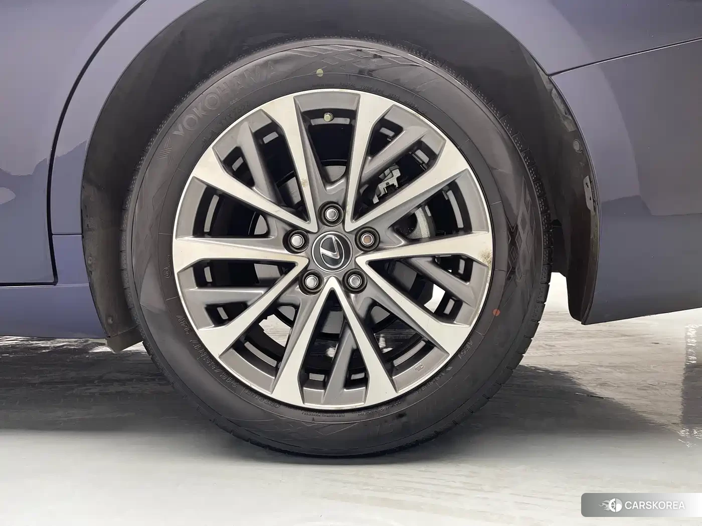 Lexus ES id 4499194 из Китая 18
