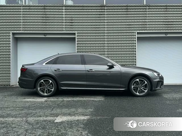 Audi A4L id 4333515 из Китая 8