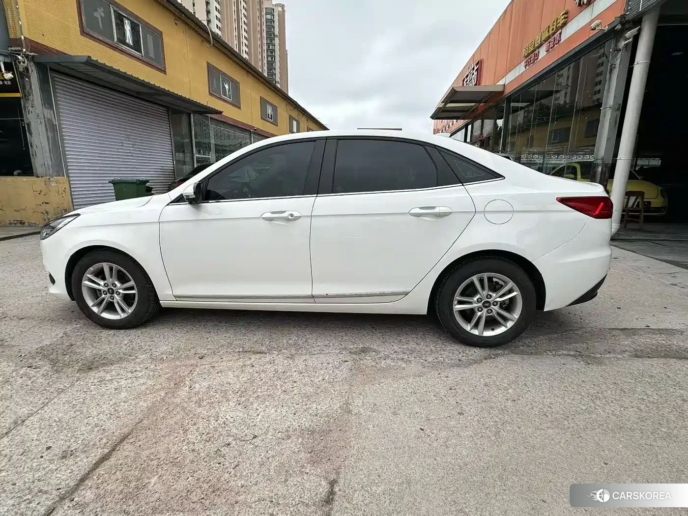 Ford Forrest 2019 Белый из Китая, фото 3