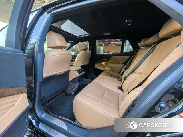 Lexus LS id 4301734 из Китая 10